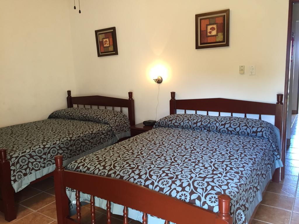 Panchos Villas Caye Caulker Quarto foto