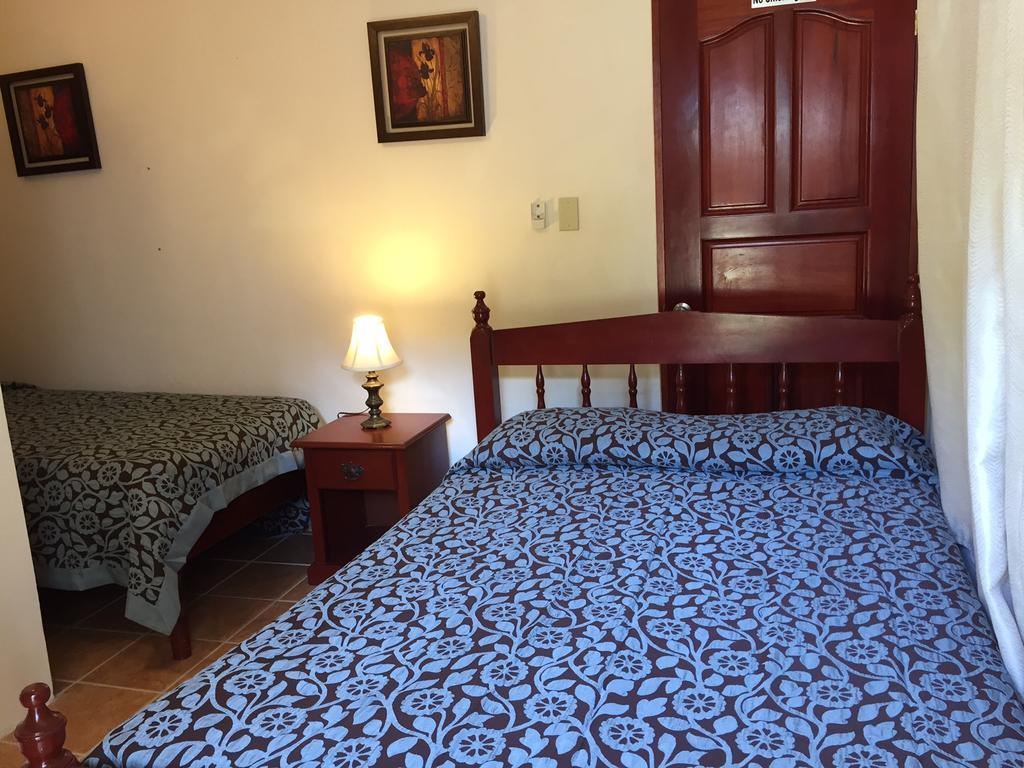 Panchos Villas Caye Caulker Quarto foto