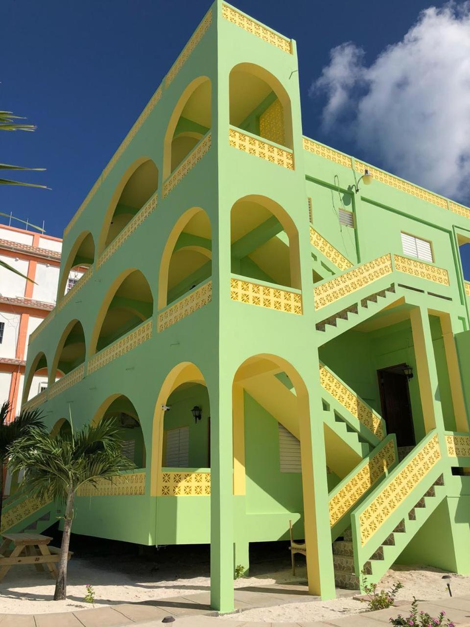 Panchos Villas Caye Caulker Exterior foto